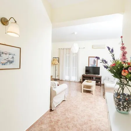 Casa Aggelos Junior